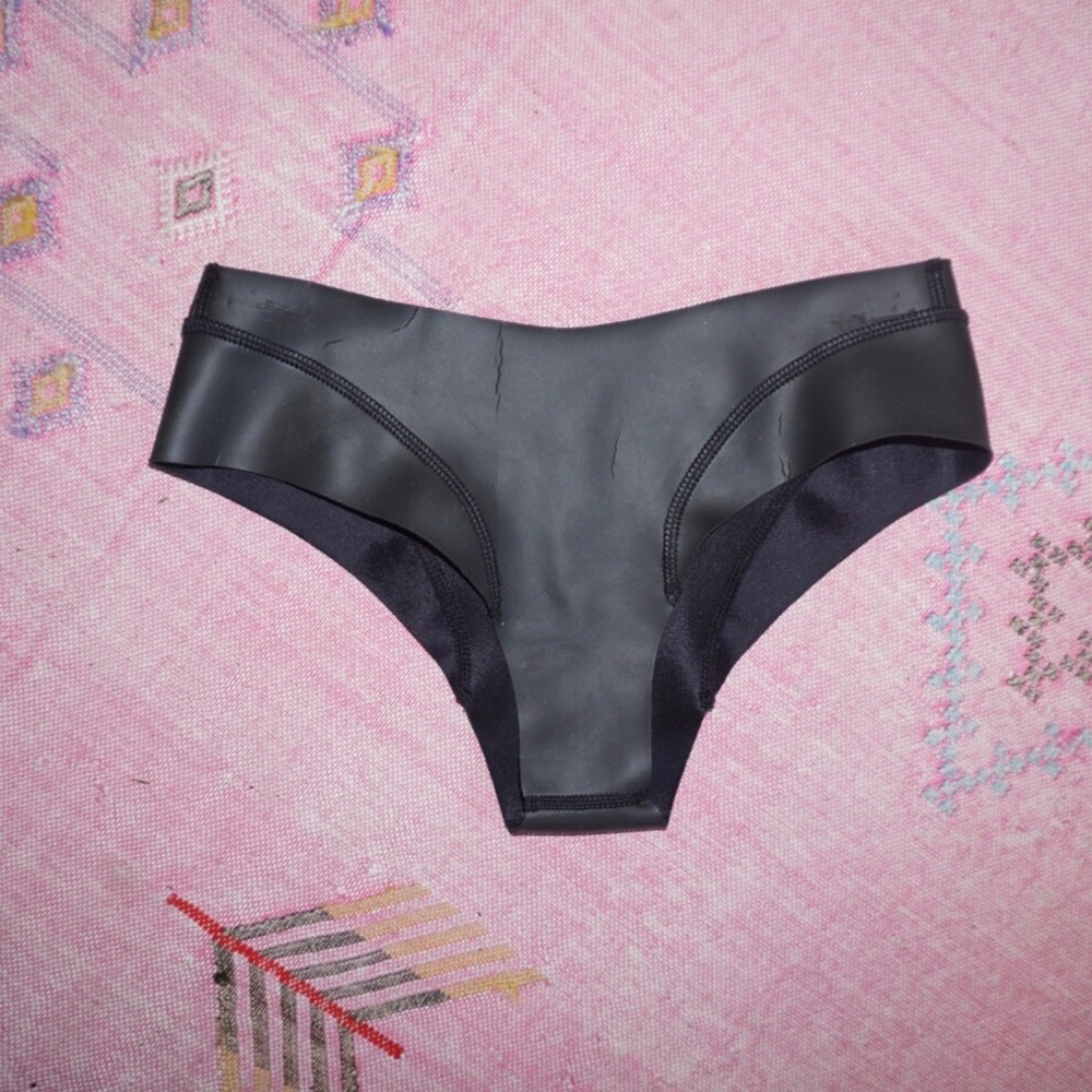 Mikoh neoprene cheeky high cut bottoms medium